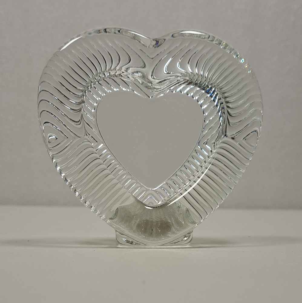 Elegant Clear Glass Heart Picture Frame